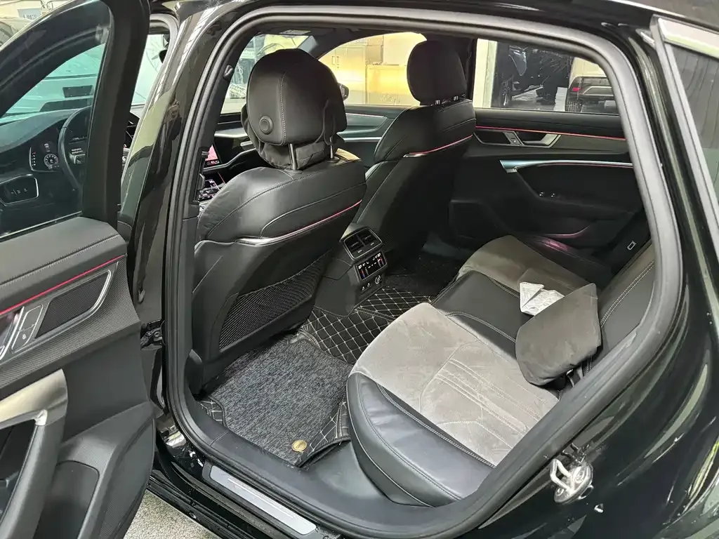Audi A6L 2024 из CN, фото 5