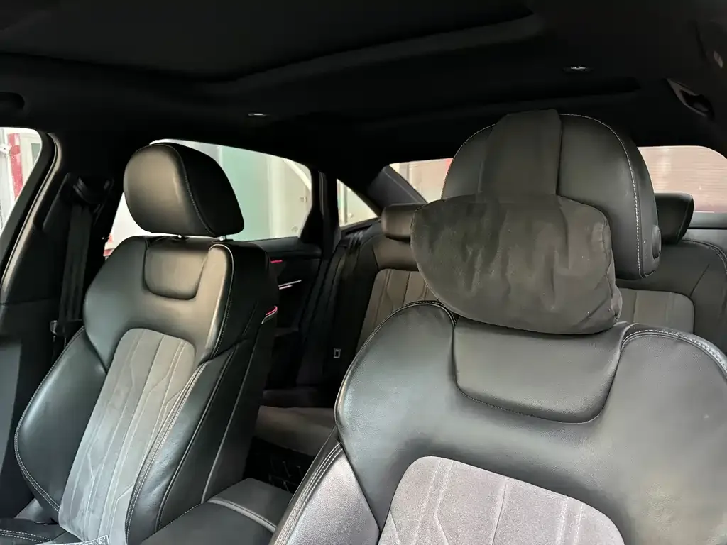 Audi A6L 2024 из CN, фото 8