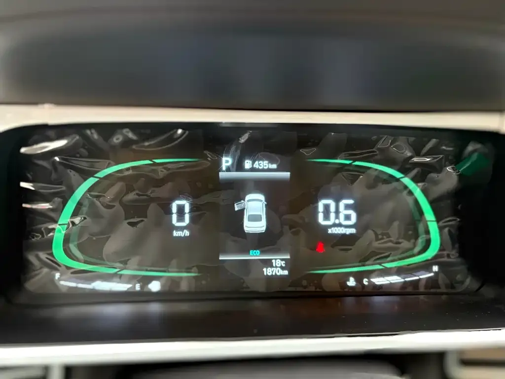 Hyundai Elantra 2025 из CN, фото 4