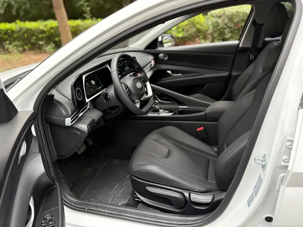 Hyundai Elantra 2025 из CN, фото 6