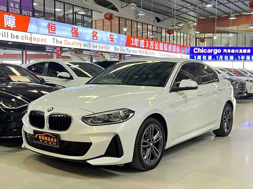 BMW 1 Series 2022 из CN, фото 1