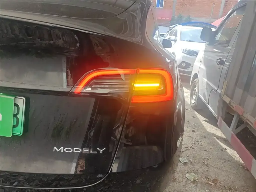 Tesla Model Y 2022 из CN, фото 8