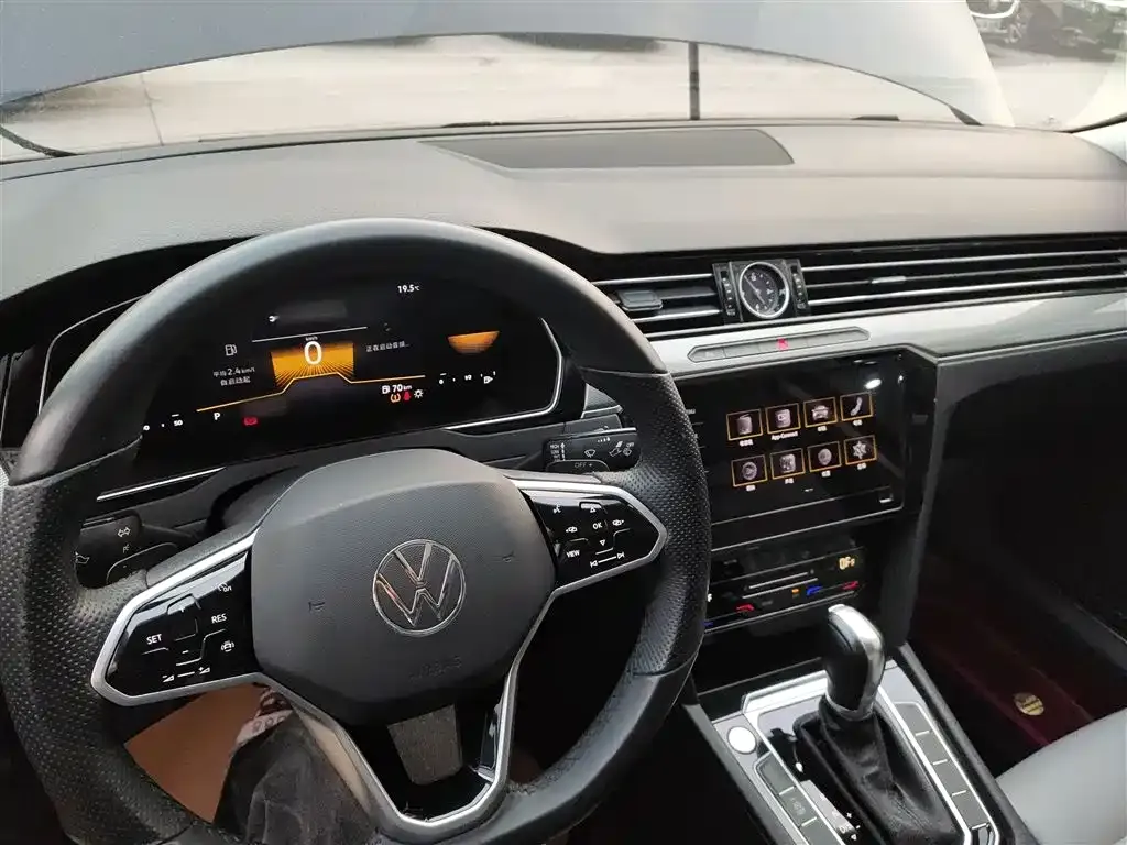 Volkswagen Magotan 2023 из CN, фото 10
