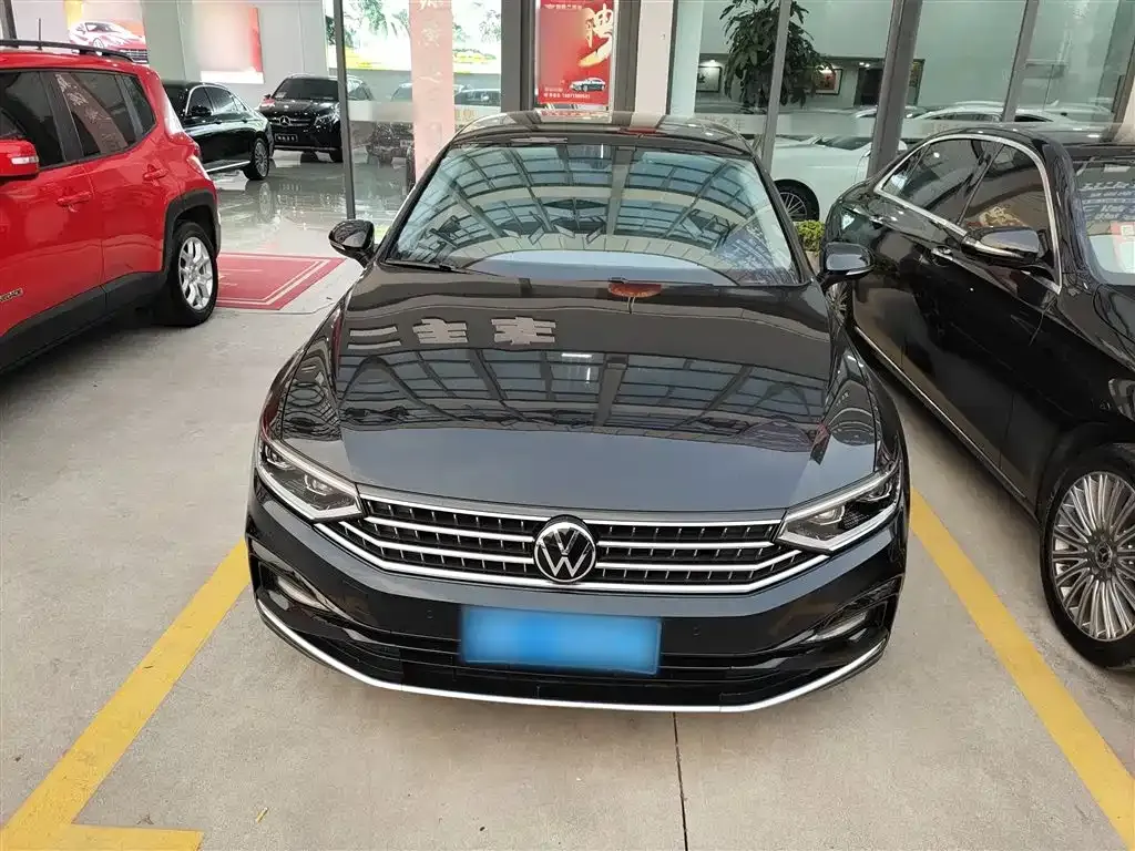 Volkswagen Magotan 2023 из CN, фото 3