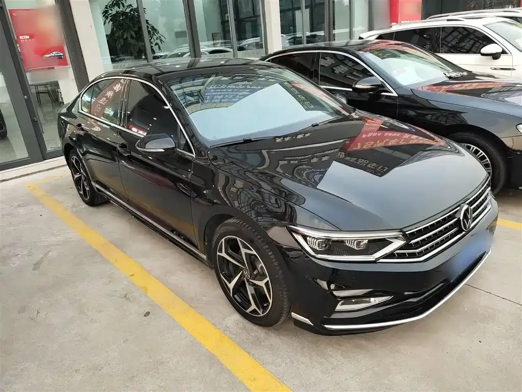 Volkswagen Magotan 2023 из CN, фото 4