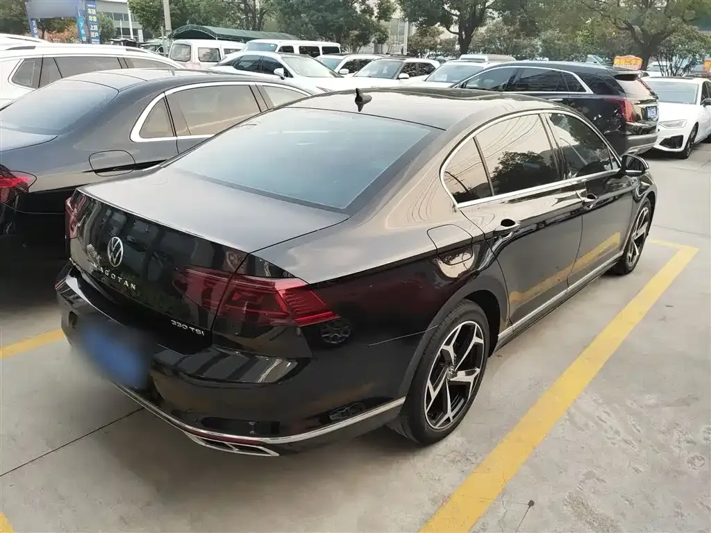 Volkswagen Magotan 2023 из CN, фото 7