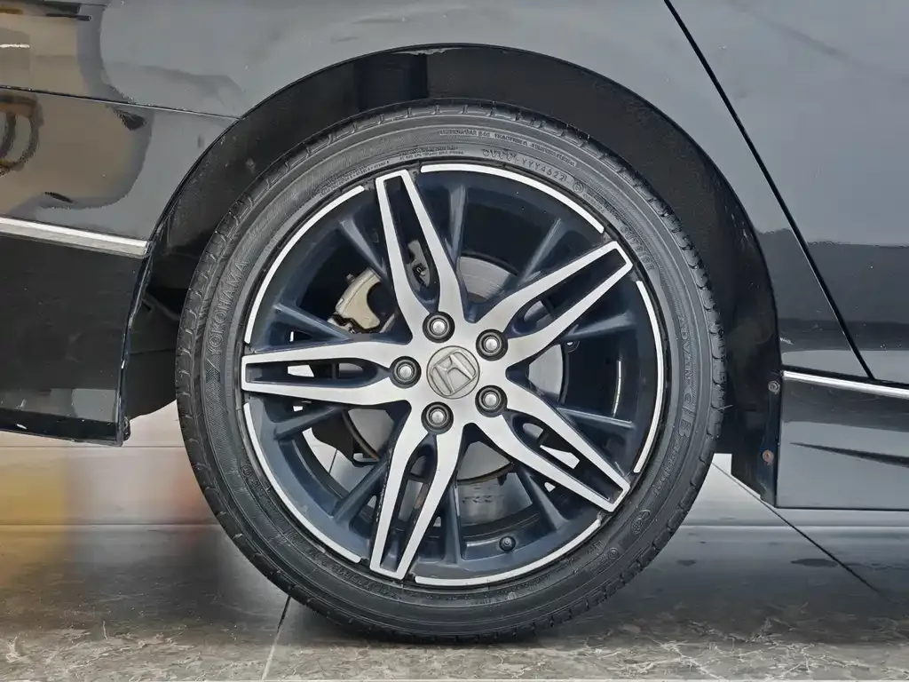 Honda Accord 2023 из CN, фото 9