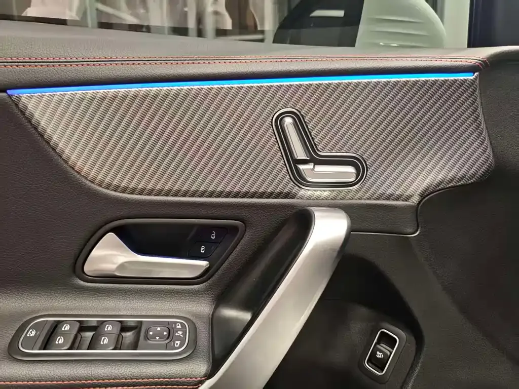 Mercedes-Benz A-Class 2023 из CN, фото 5