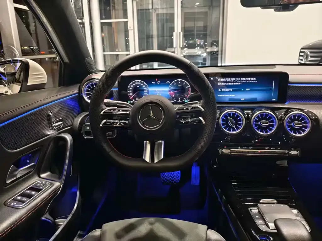 Mercedes-Benz A-Class 2023 из CN, фото 7