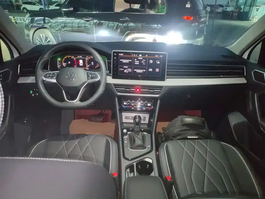 Volkswagen Tiguan L 2024 из CN, фото 10