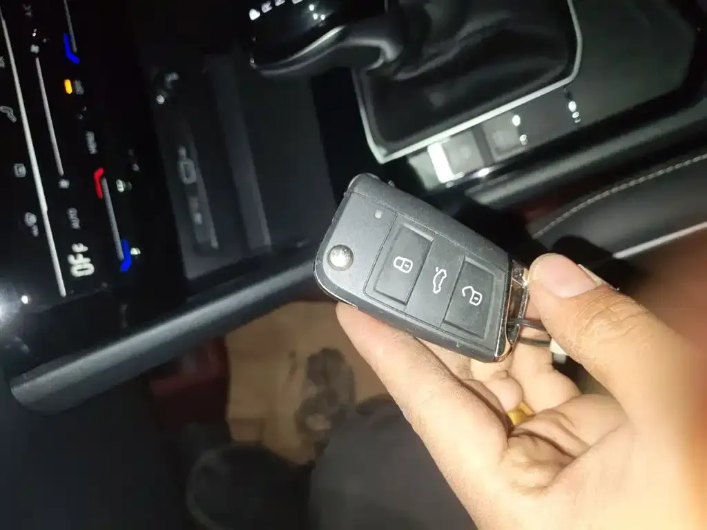 Volkswagen Tiguan L 2024 из CN, фото 9