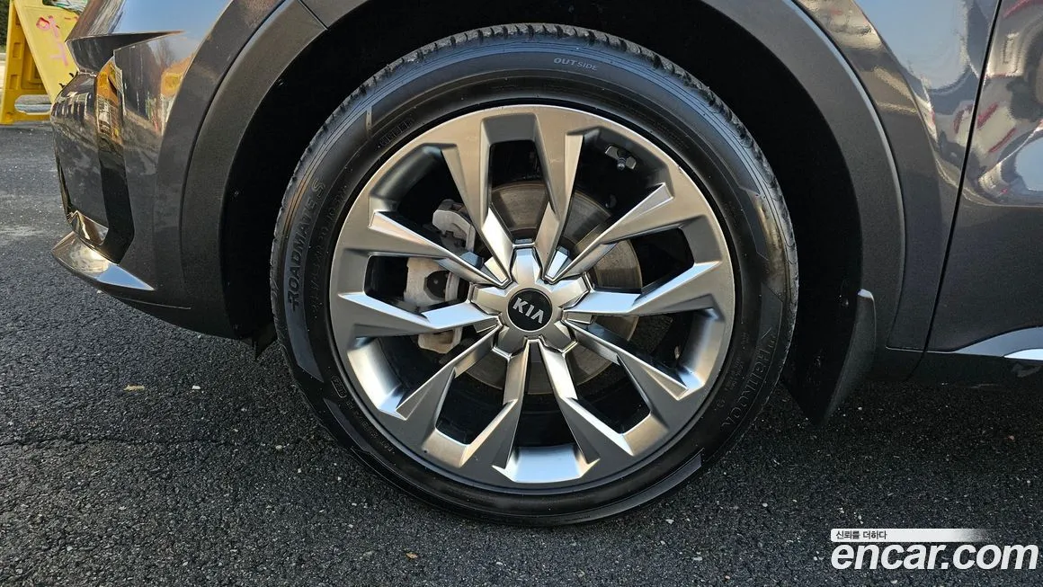 Kia Sorento — фото 5