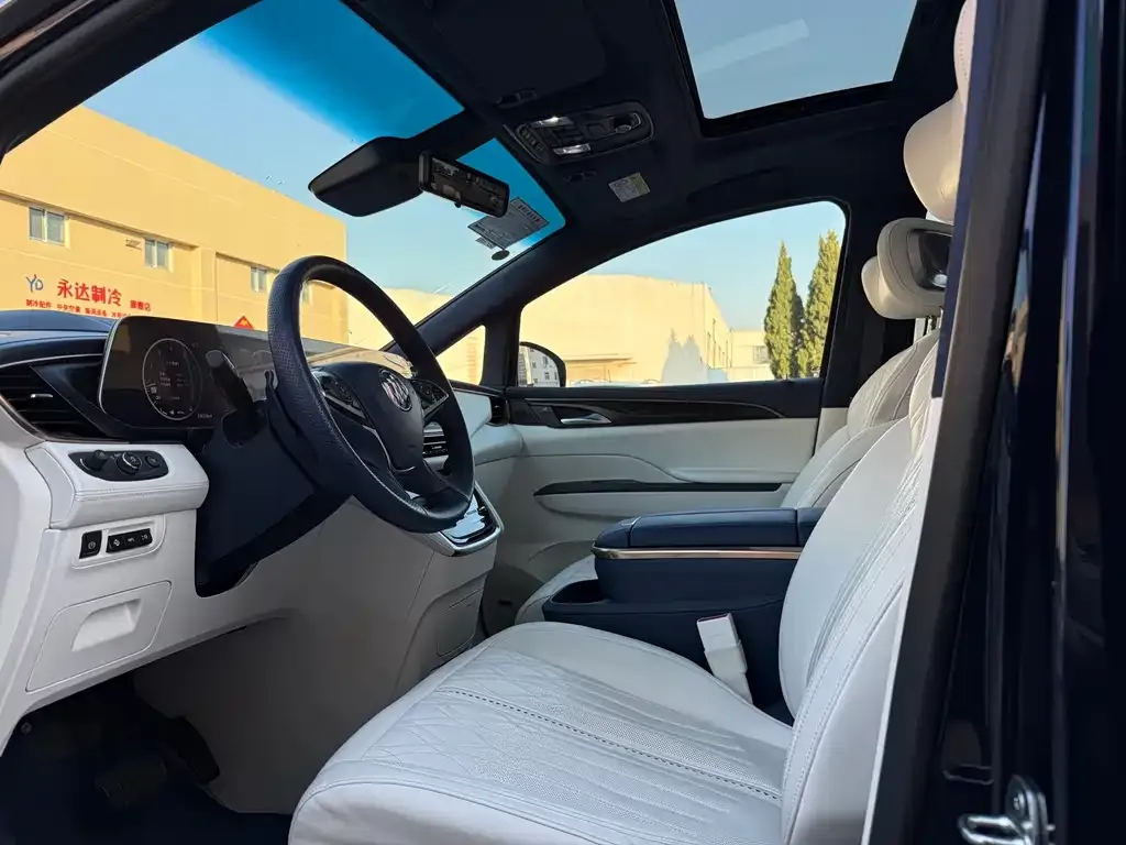Buick GL8 2021 из CN, фото 10