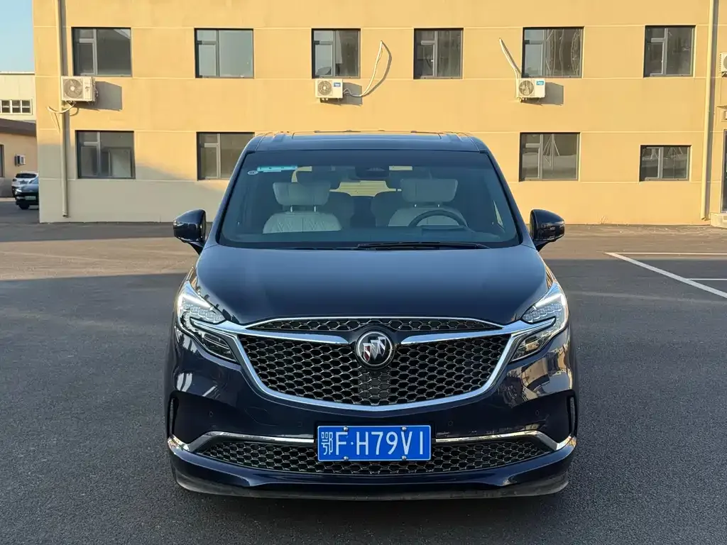 Buick GL8 2021 из CN, фото 2