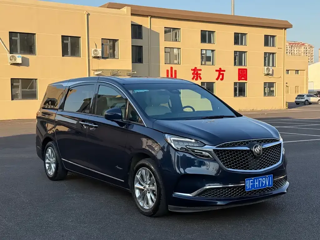 Buick GL8 2021 из CN, фото 3