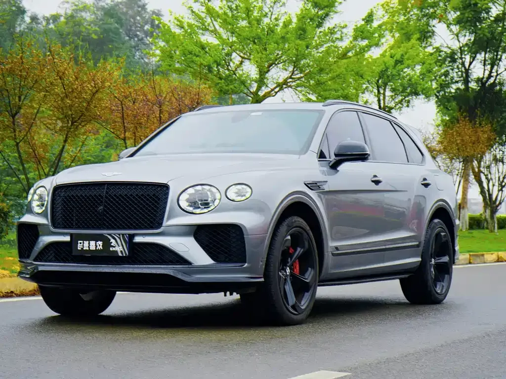 Bentley Bentayga 2023 из CN, фото 1