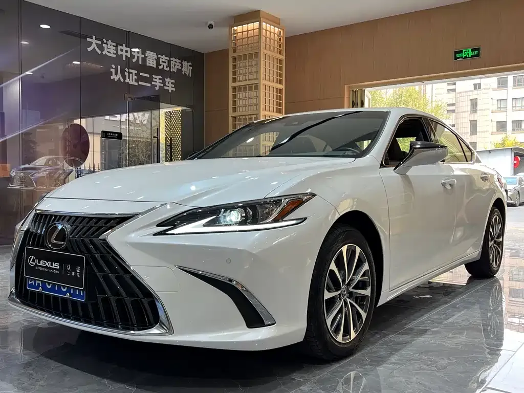 Lexus ES 2024 из CN, фото 1