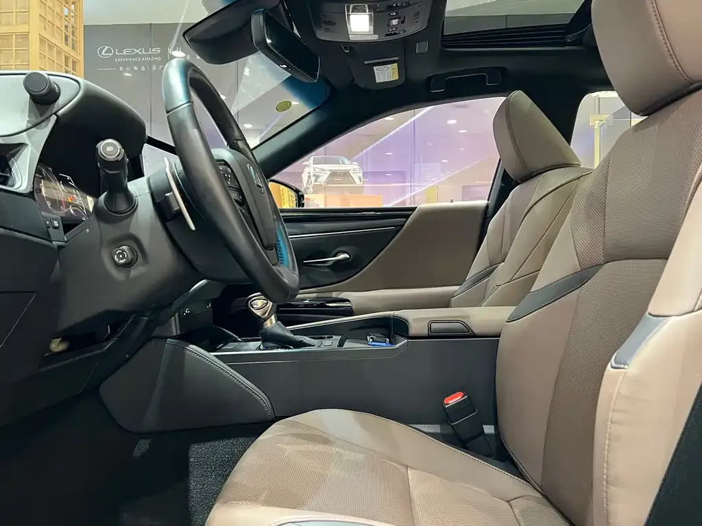 Lexus ES 2024 из CN, фото 2