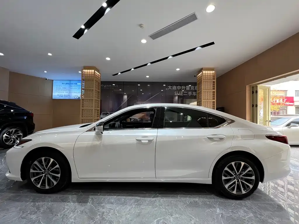 Lexus ES 2024 из CN, фото 4