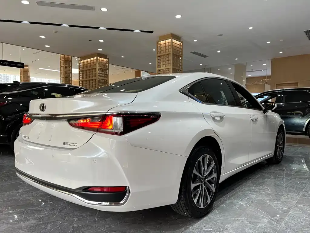 Lexus ES 2024 из CN, фото 7