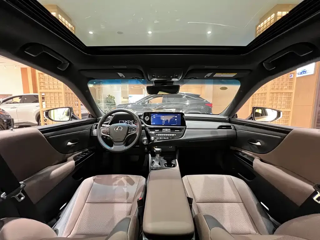 Lexus ES 2024 из CN, фото 9