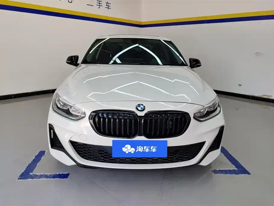 BMW 1 Series 2021 из CN, фото 2