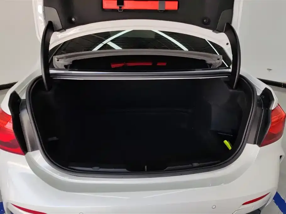 BMW 1 Series 2021 из CN, фото 4
