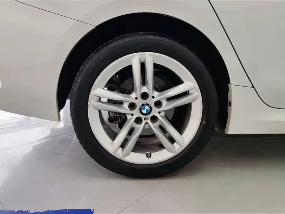 BMW 1 Series 2021 из CN, фото 6