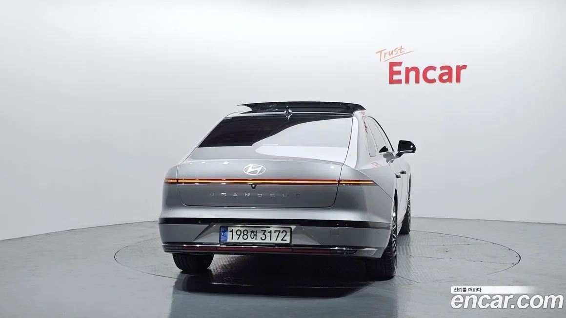 Hyundai Grandeur 2023 из KR, фото 4