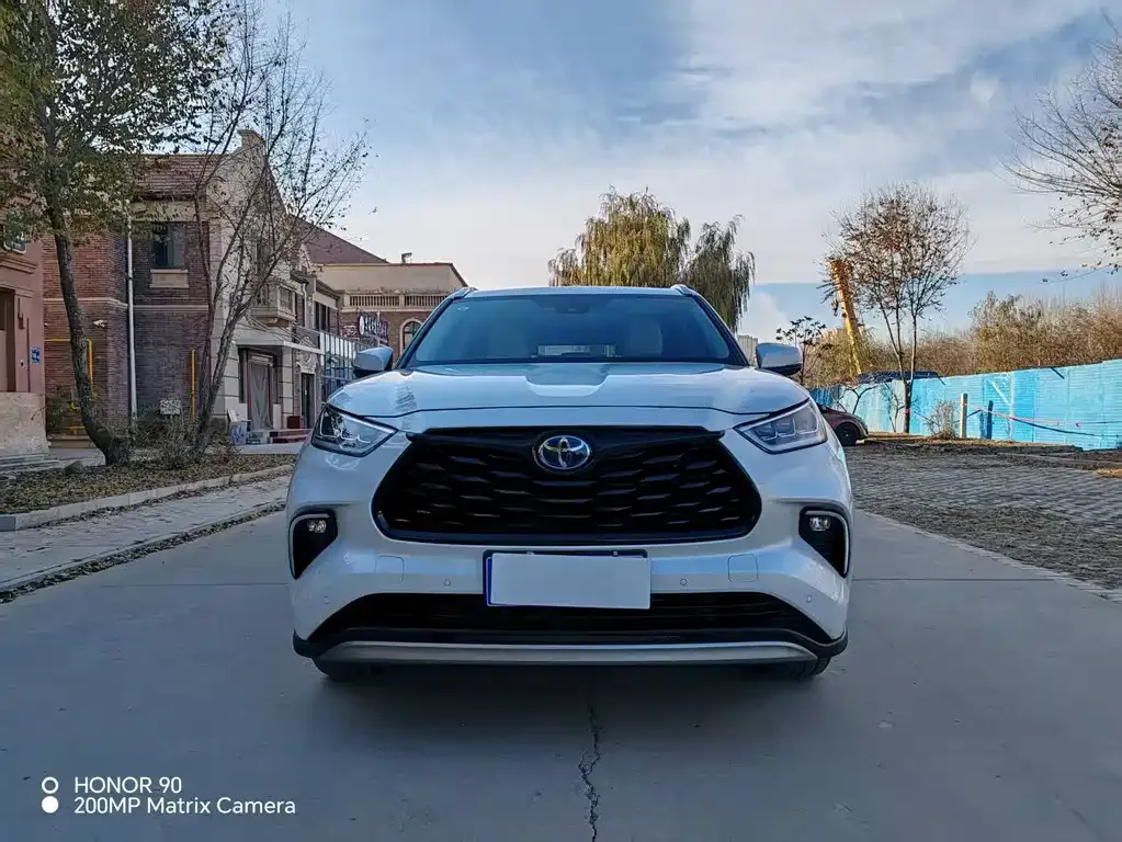 Toyota Highlander 2022 из CN, фото 3