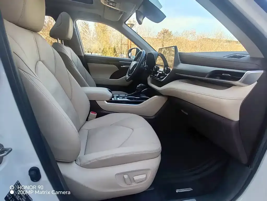 Toyota Highlander 2022 из CN, фото 7