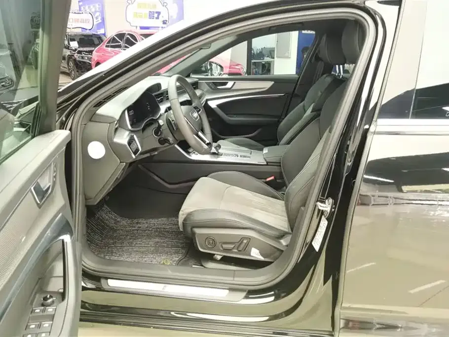 Audi A6L 2021 из CN, фото 9