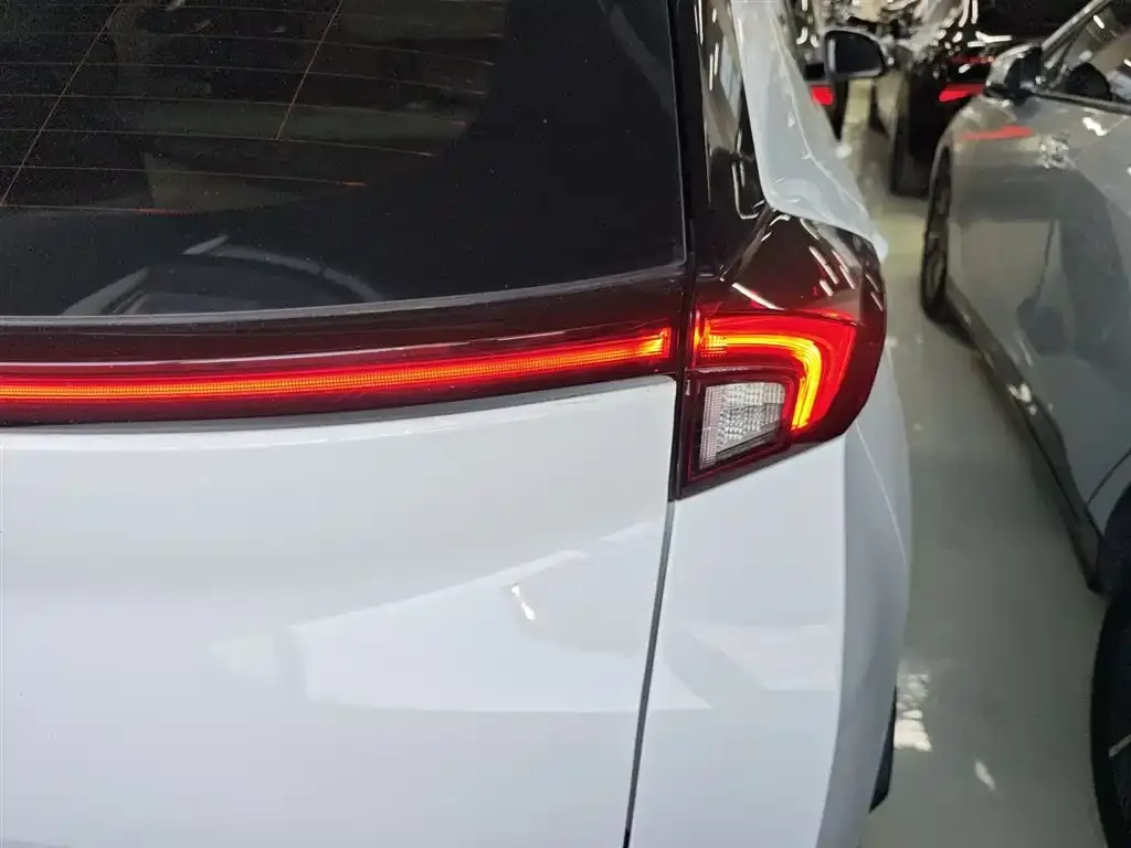 Buick Velite 7 2023 из CN, фото 8