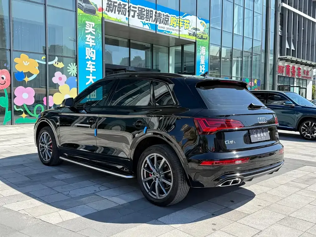 Audi Q5L 2022 из CN, фото 5