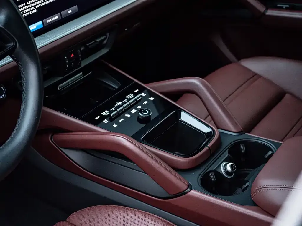 Porsche Cayenne 2024 из CN, фото 7