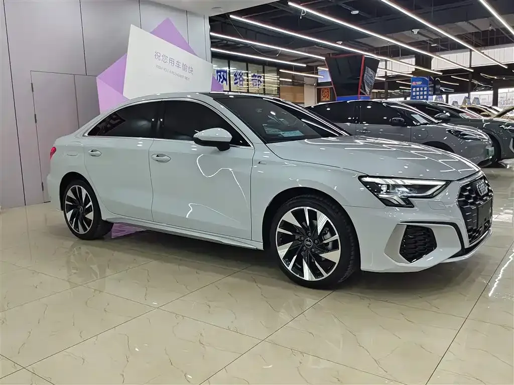 Audi A3 2023 из CN, фото 8