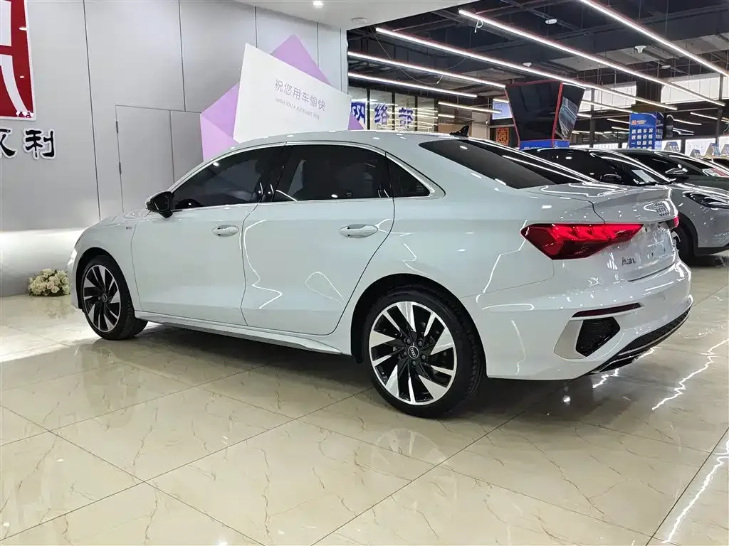 Audi A3 2023 из CN, фото 10