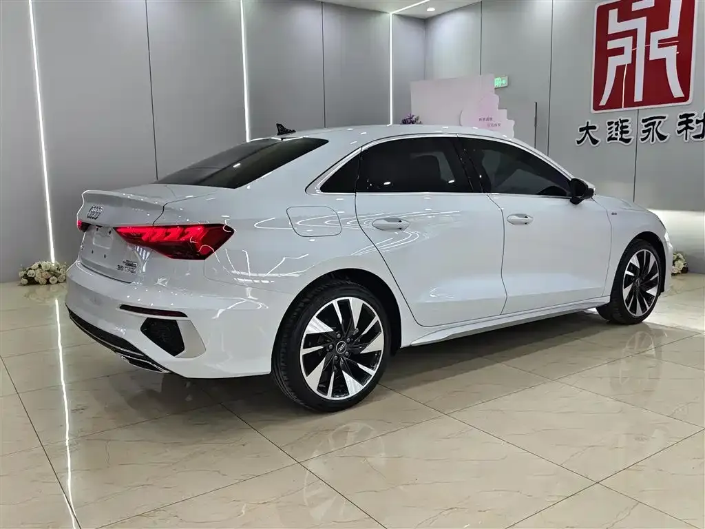 Audi A3 2023 из CN, фото 5