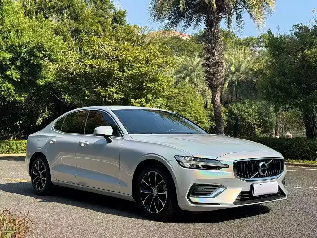 Volvo S60 2022 из CN, фото 7