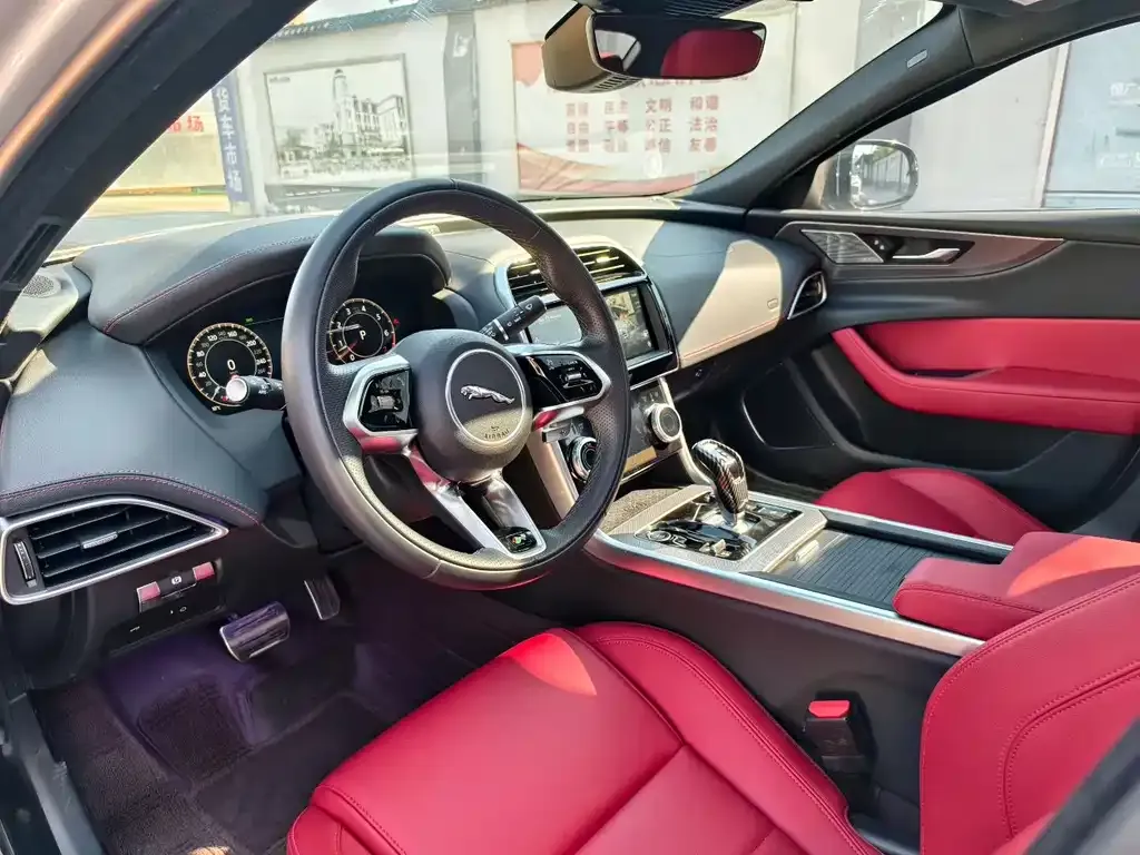 Jaguar XEL 2025 из CN, фото 5