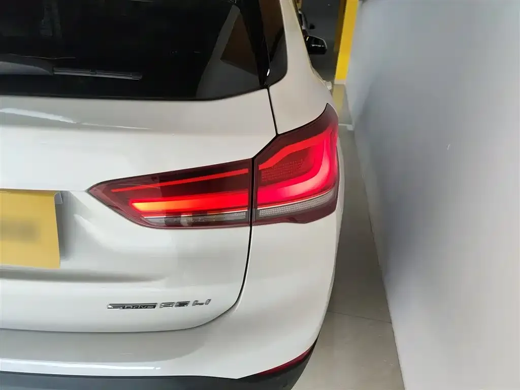 BMW X1 2022 из CN, фото 9