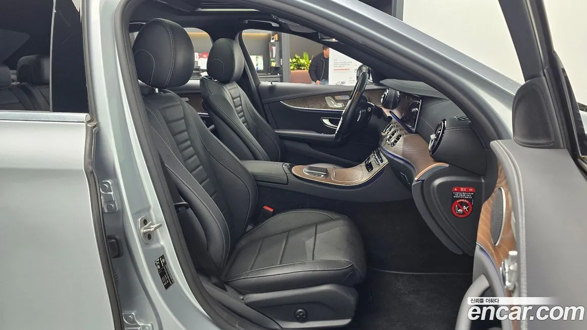 Mercedes-Benz E-Class 2021 из KR, фото 7