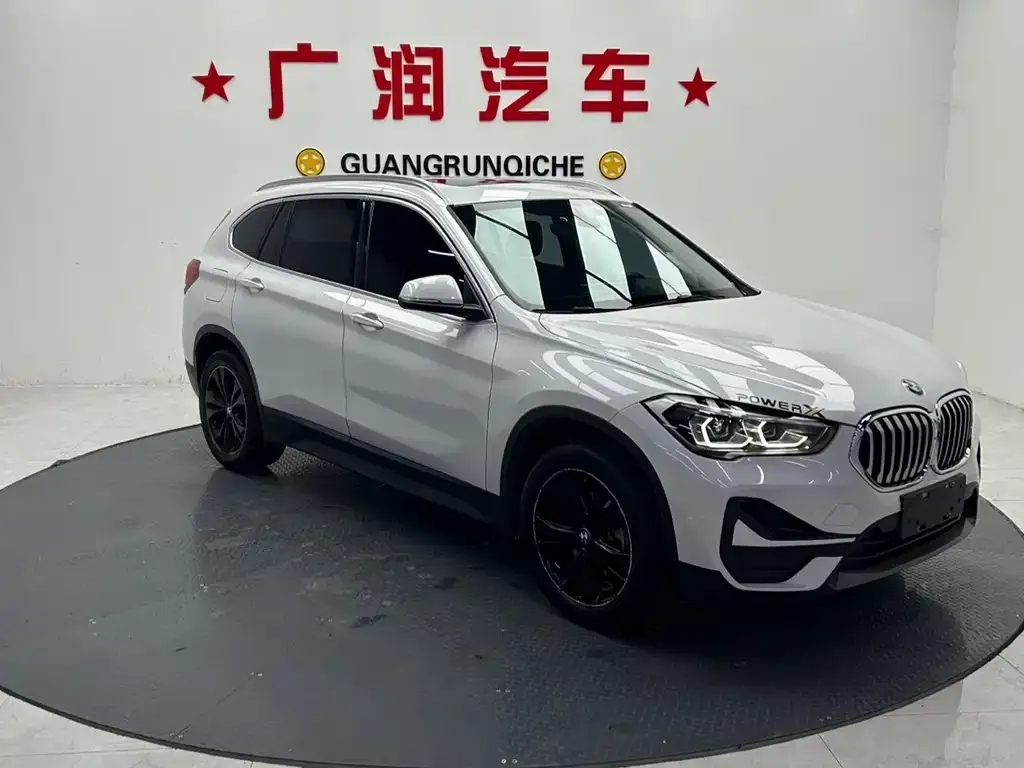 BMW X1 — фото 5