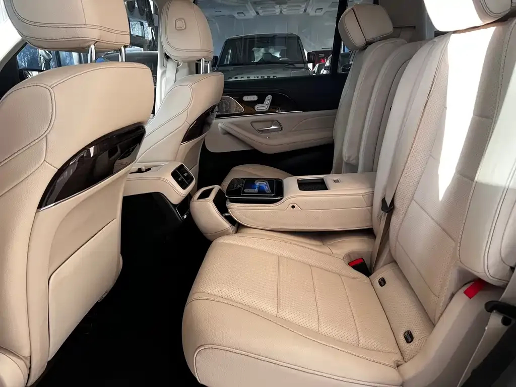 Mercedes-Benz GLS — фото 4
