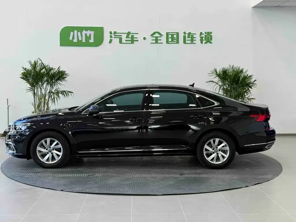 Volkswagen Passat — фото 8