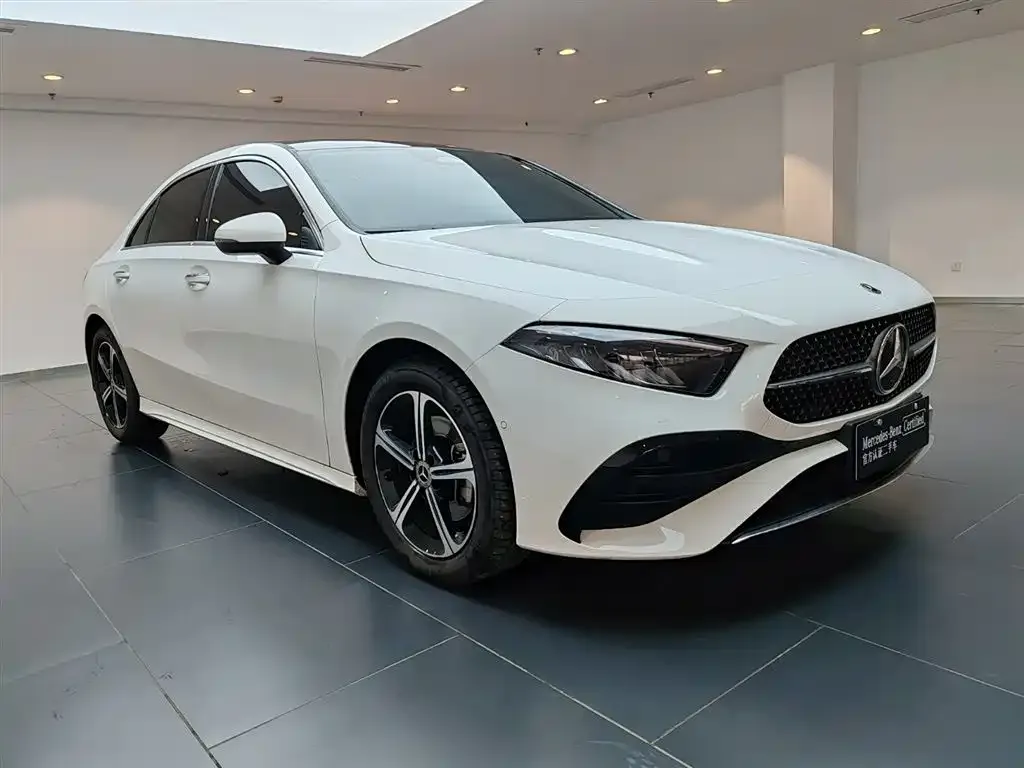 Mercedes-Benz A-Class 2024 из CN, фото 2