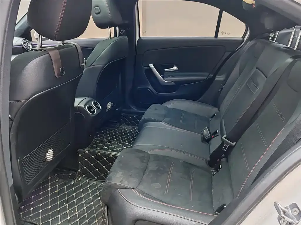 Mercedes-Benz A-Class 2024 из CN, фото 9
