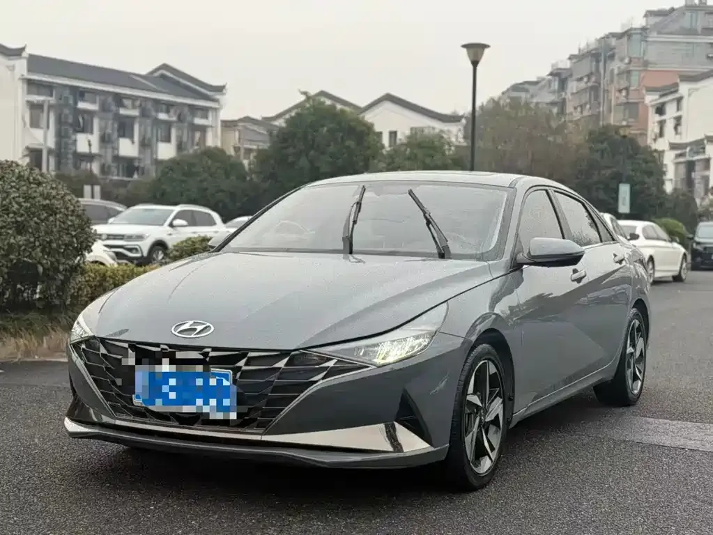 Hyundai Elantra 2022 из CN, фото 1