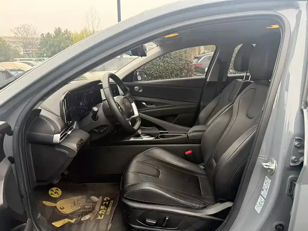 Hyundai Elantra 2022 из CN, фото 4