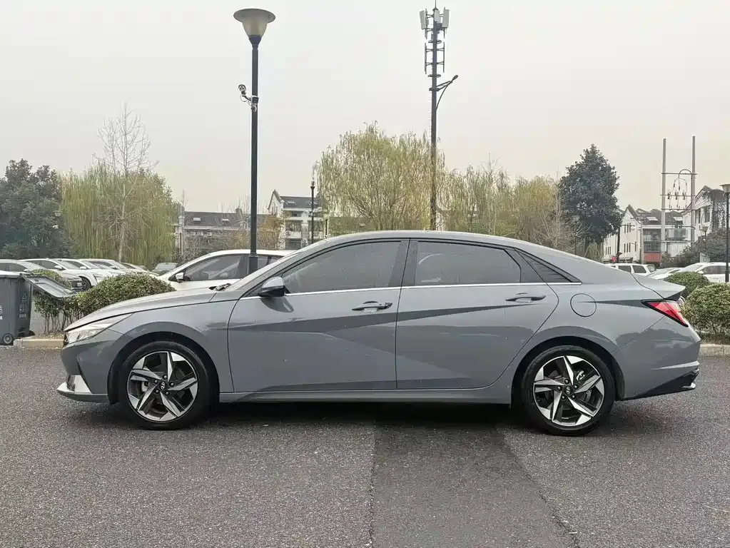 Hyundai Elantra 2022 из CN, фото 6